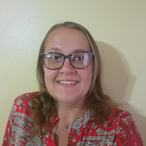 Jennifer Campbell Headshot